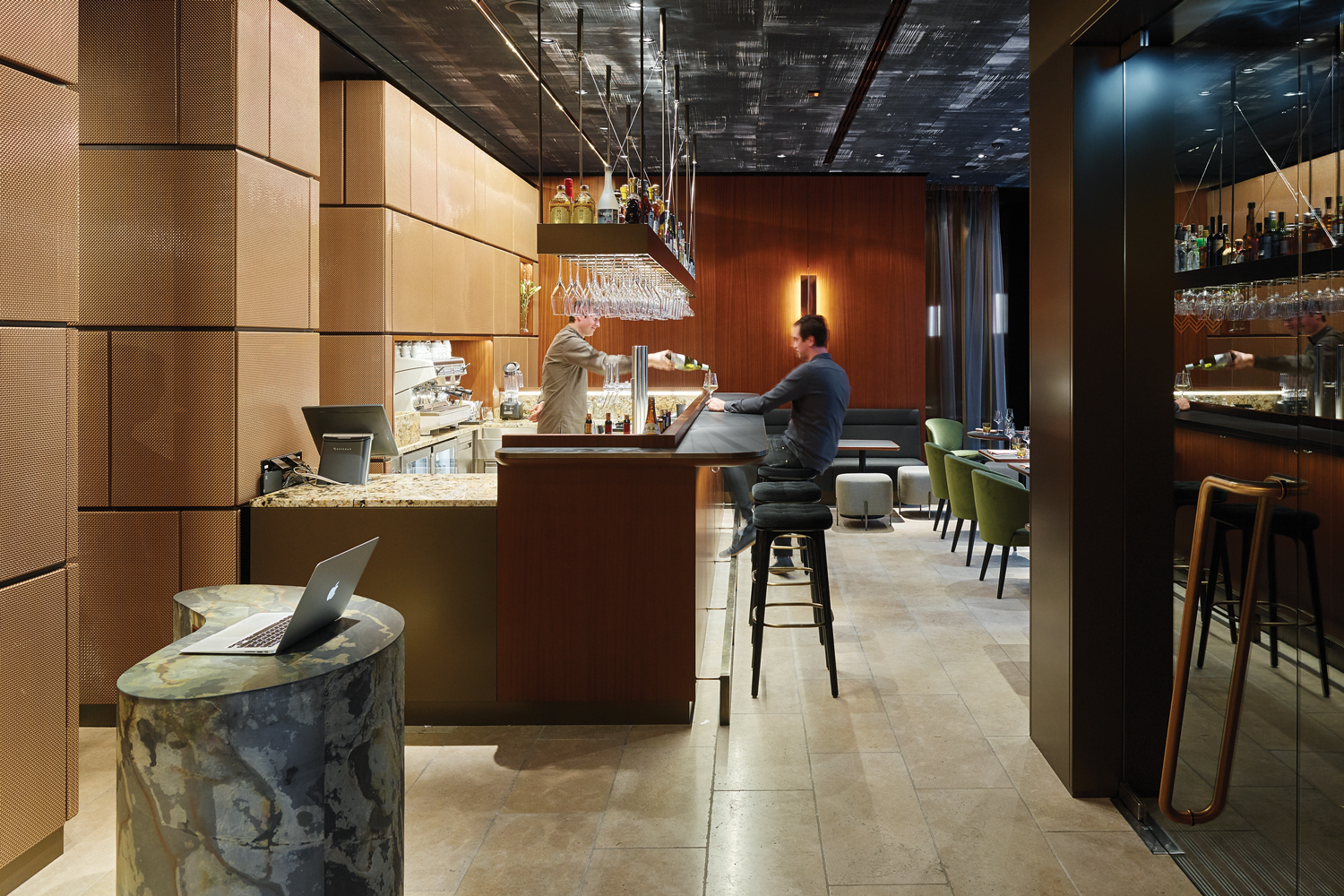 Drinks at SHIKI Japanese Cuisine restaurant Vienna near the Opera House