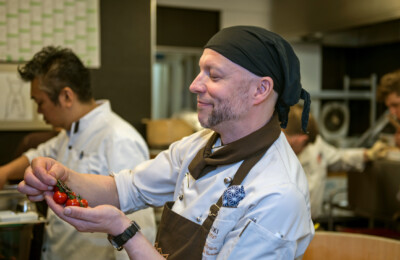 SHIKI Japanese Cuisine – Sushi, Wagyu & Seasonal Japanese Dishes, Lunch, Dinner Restaurant in Vienna, Austria Chef preparing sushi at SHIKI Japanese Cuisine restaurant Vienna